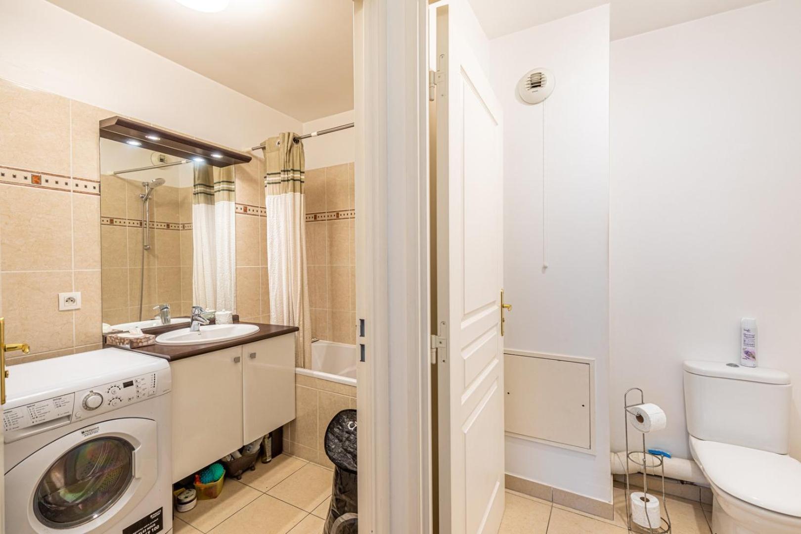 Guestready - Red Letters In Montrouge Διαμέρισμα Εξωτερικό φωτογραφία
