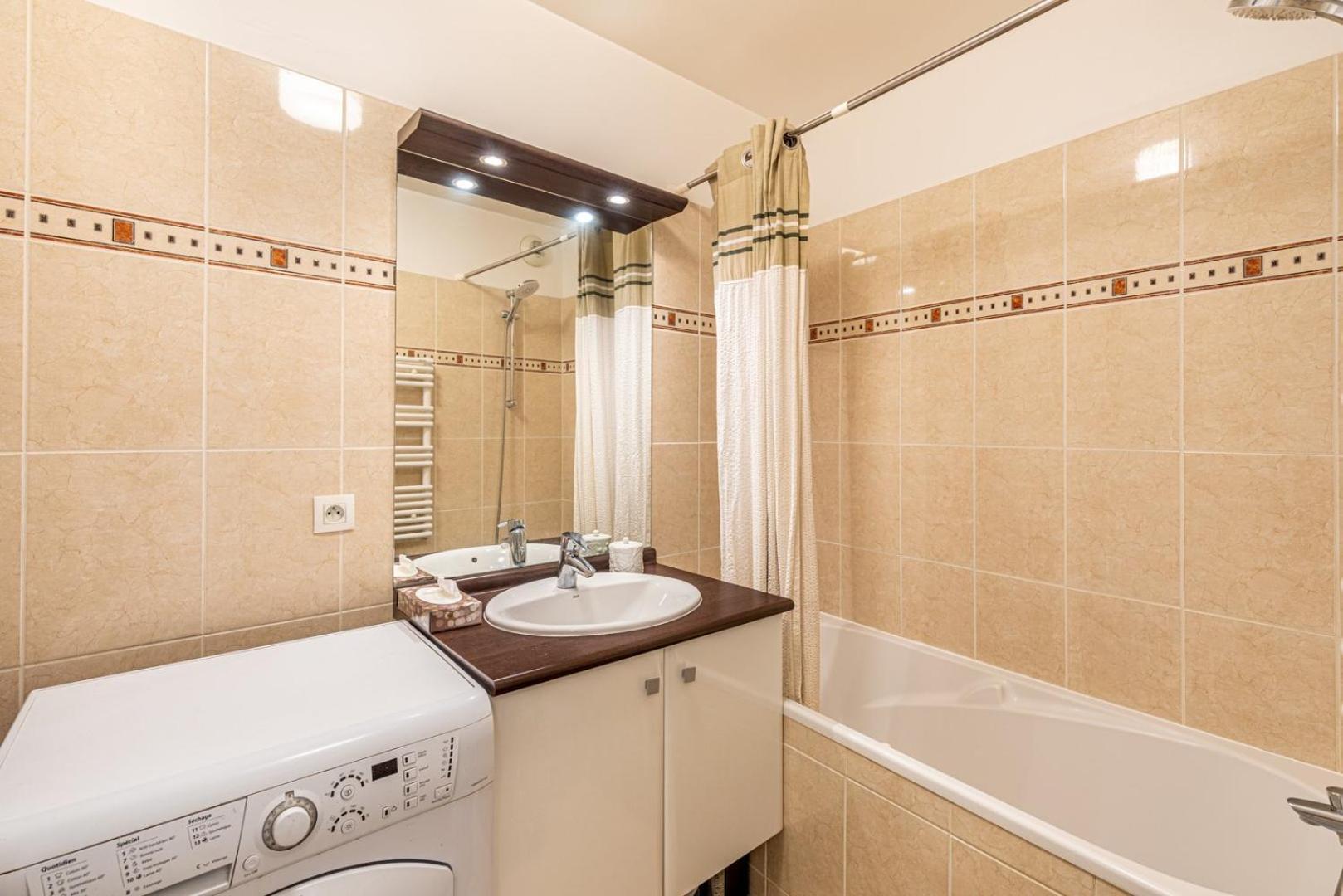 Guestready - Red Letters In Montrouge Διαμέρισμα Εξωτερικό φωτογραφία